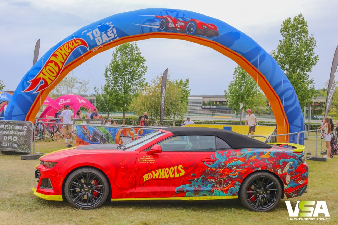 Předváděcí vůz Camaro Hot Wheels